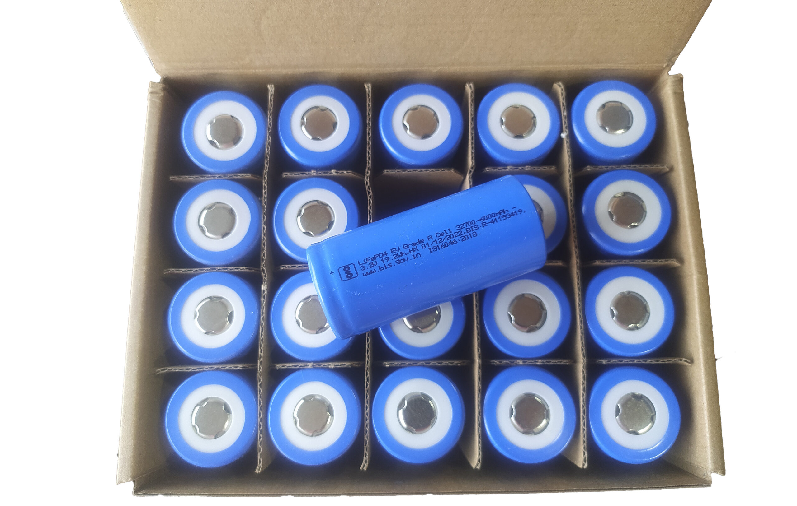 32700 Lithium Iron Phosphate (LiFePo4) 3.2V 6000mAh 3C EV Grade Cell 32700 Lithium Iron Phosphate (LiFePo4) 3.2V 6000mAh 3C EV Grade Cell